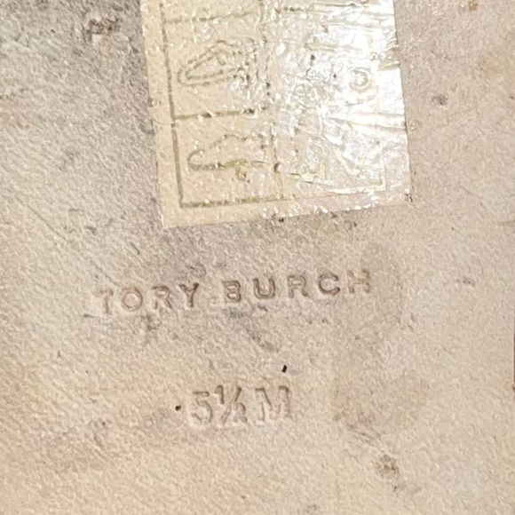 Tory Burch Cream Colored Flats Size 5.5 - Picture 4 of 6